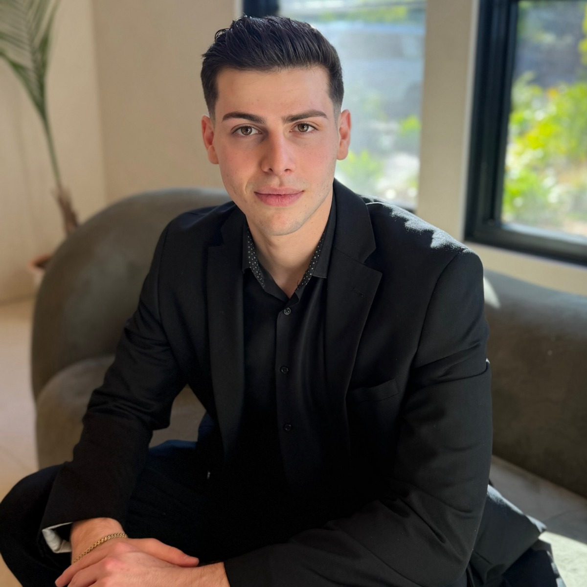 Headshot of Jonathan Bar