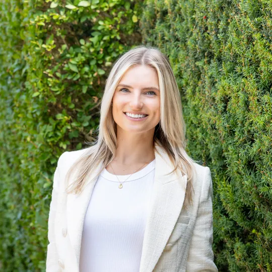 Anastasia Gromova, Agent in  - Compass