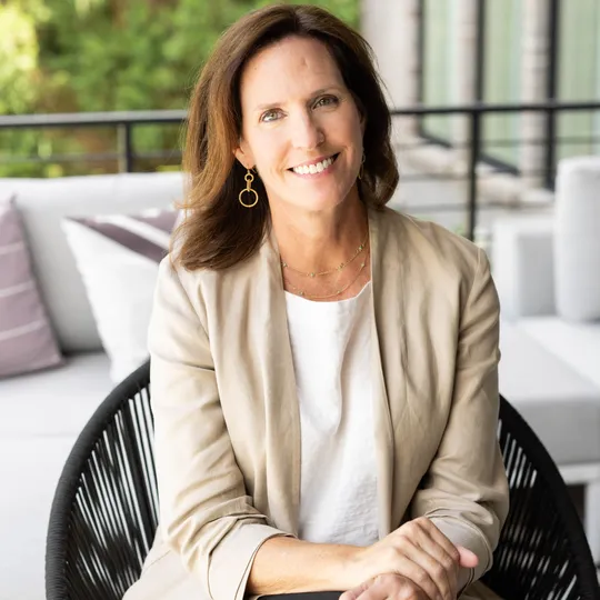Amy Shaffer, Agent in  - Compass