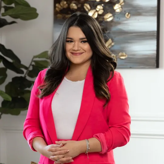 Stormie Leoni, Agent in  - Compass