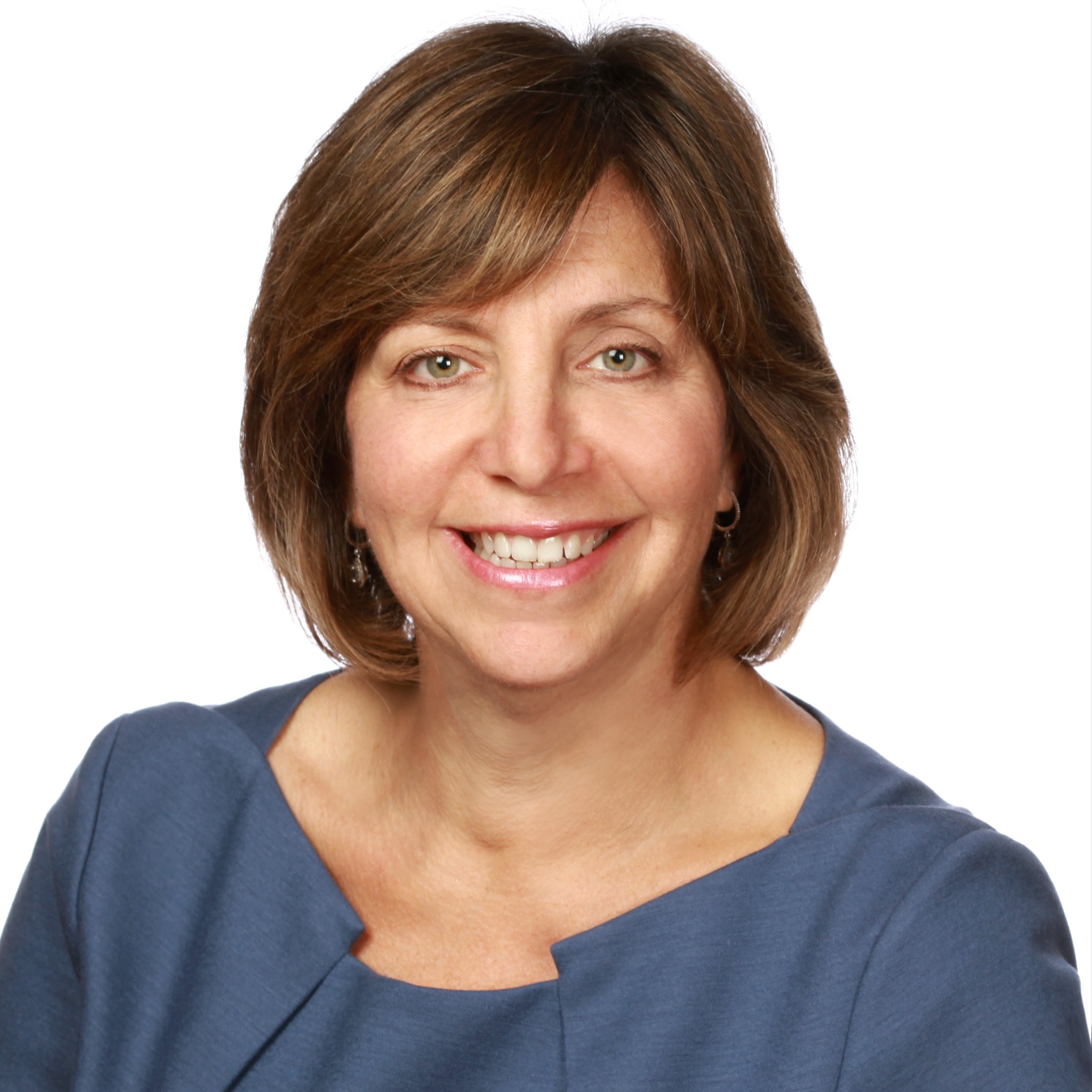 Headshot of Gloria Singer