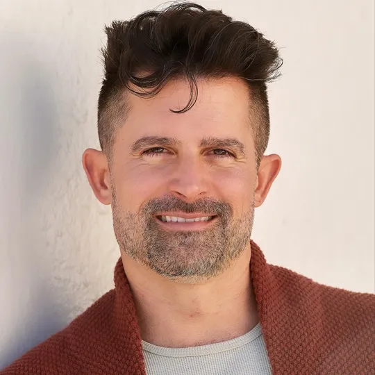 Adam Brawer, Agent in  - Compass