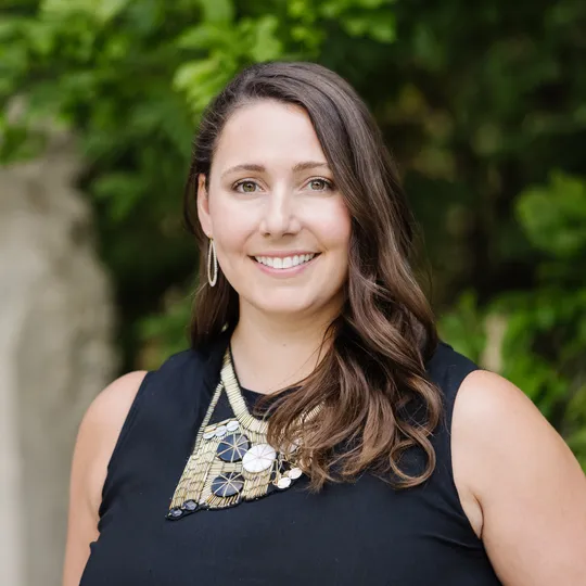 Amy Chung, Agent in  - Compass