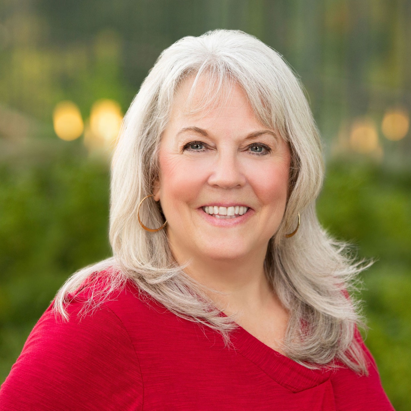 Headshot of Kathy Pierce