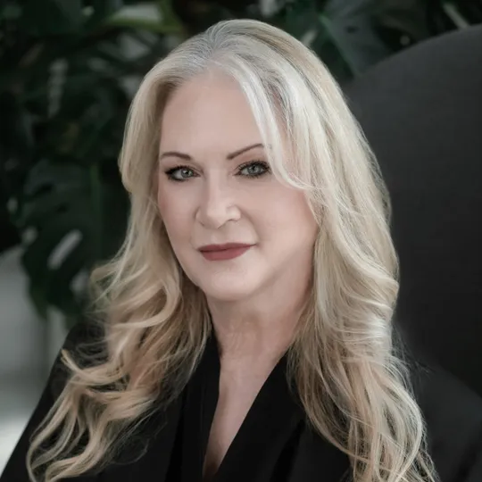 Susan Sutton, Agent in  - Compass