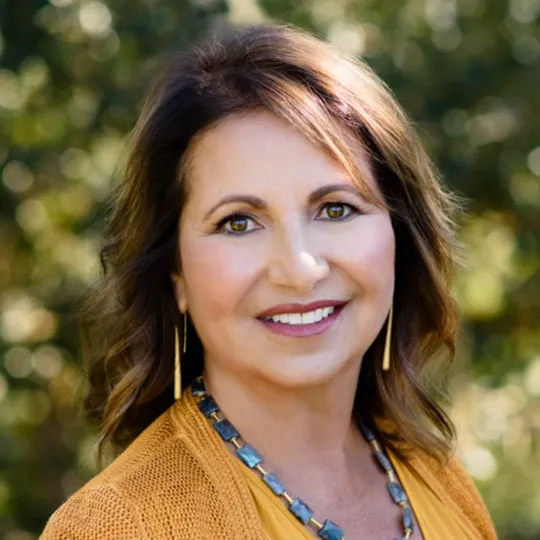 Sheela Hodes, Agent in  - Compass