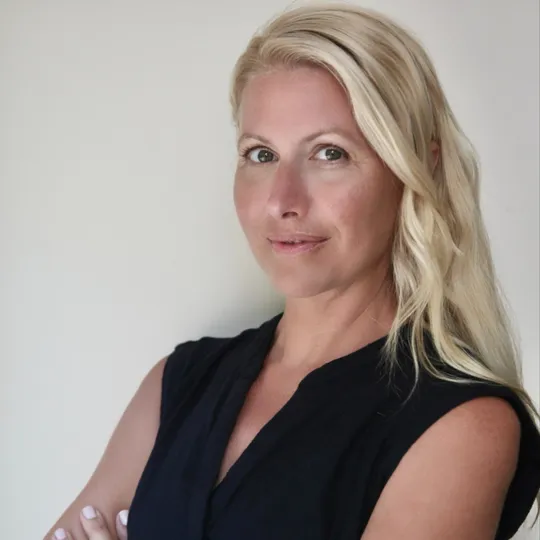Megan Zottoli, Agent in  - Compass