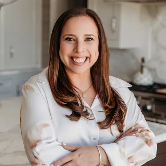 Stephanie Malk, Agent in  - Compass