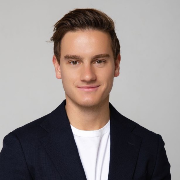 Headshot of Alex Trubnikov