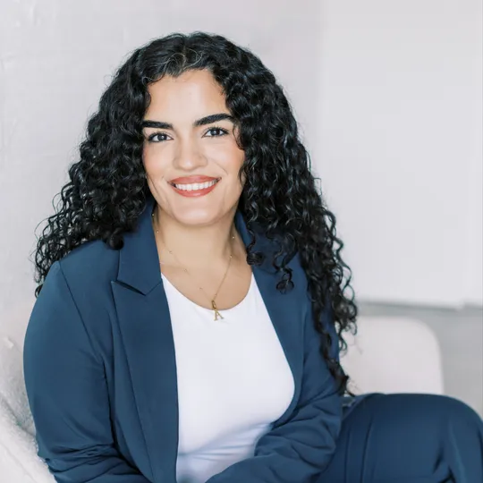 Alex Castellanos, Agent in  - Compass