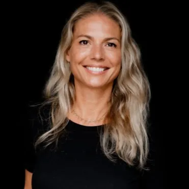 Catherine Olive, Agent in  - Compass