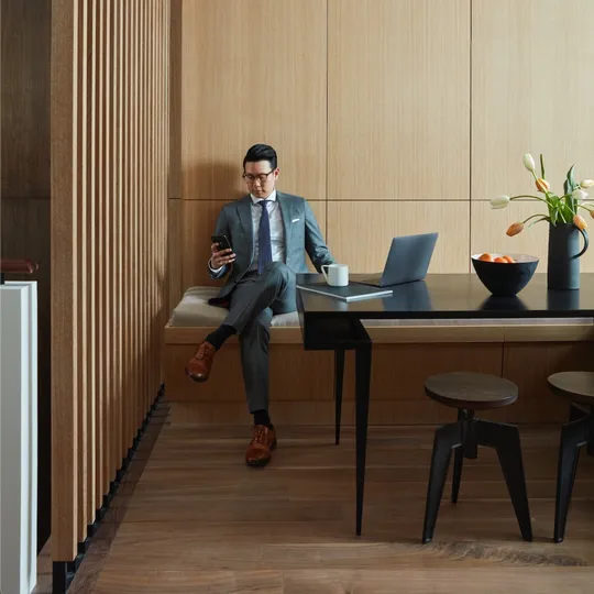 Andrew Chung, Agent in  - Compass