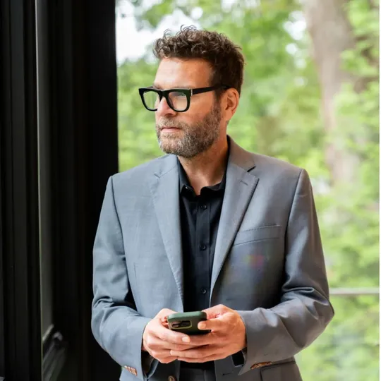 Scott Lerner, Agent in  - Compass