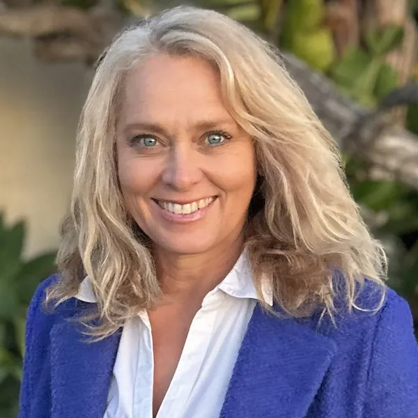 nicole-van-dobben-real-estate-agent-compass