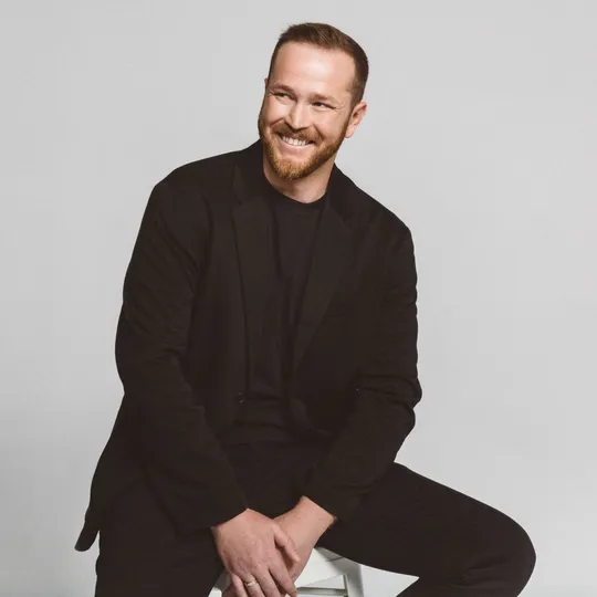 Elliott Kaufman, Agent in  - Compass