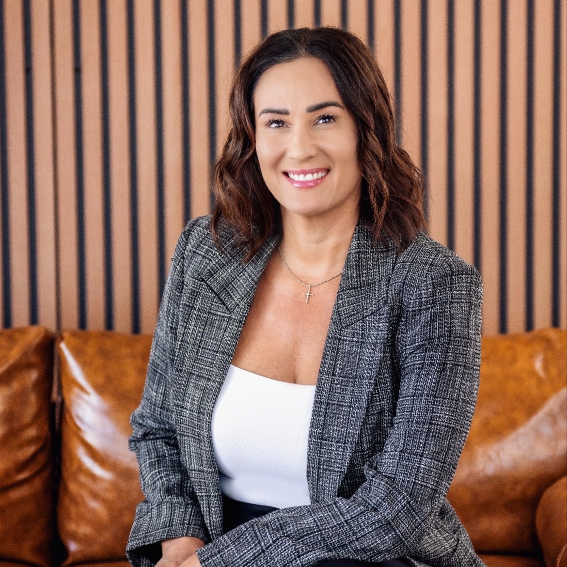 Headshot of Jennifer Lauren