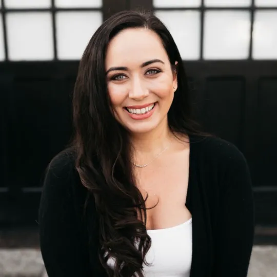 Samantha Schlegel, Agent in  - Compass