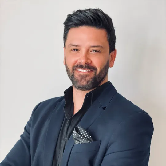 Marco Fraternale, Agent in  - Compass