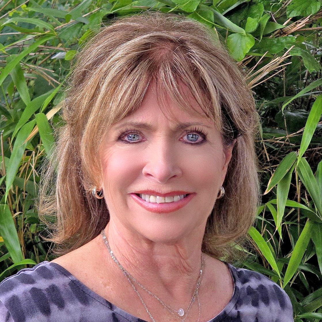 Headshot of Jo Elwell