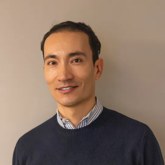 Alex Lopez, Agent in  - Compass