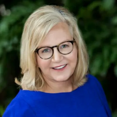 Cindi Hastings, Agent in  - Compass