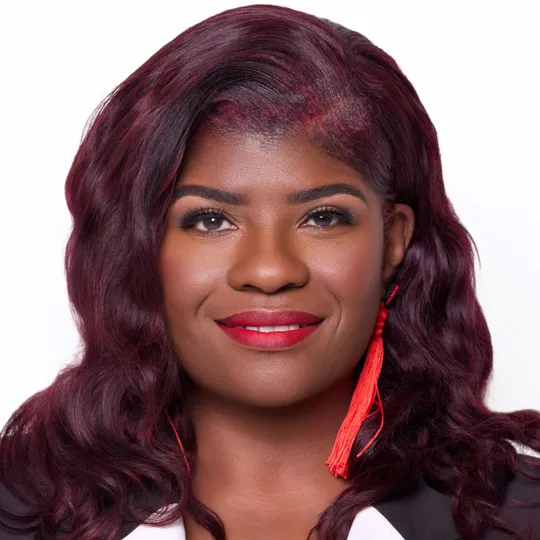 Tamila McDade, Agent in  - Compass