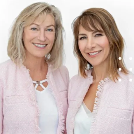 Lauren Holloway & Rebecca Burns Team, Agent in  - Compass