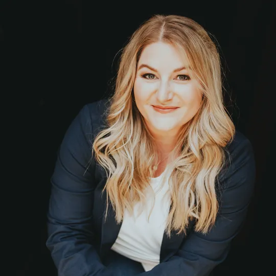 Allison Frappier, Agent in  - Compass