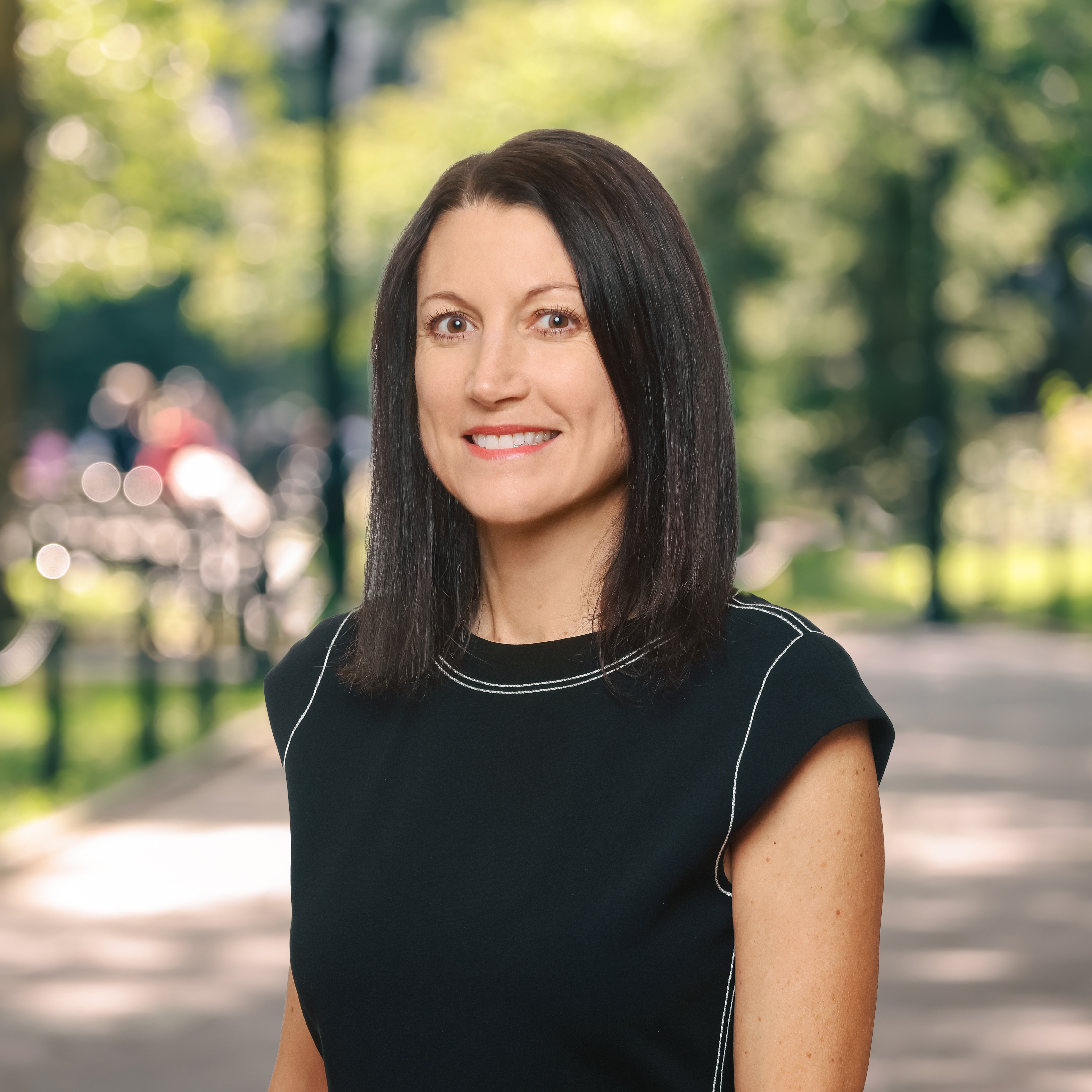 Headshot of Ildiko Gugan