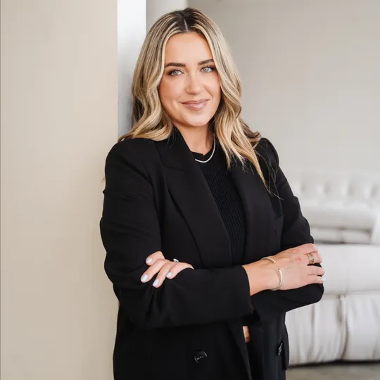 Melissa Stein-Singer, Agent in  - Compass