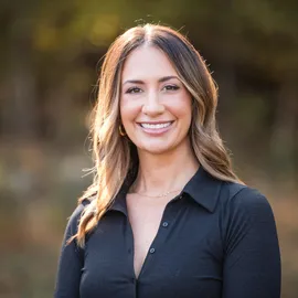 Karlie Barons, Agent in  - Compass