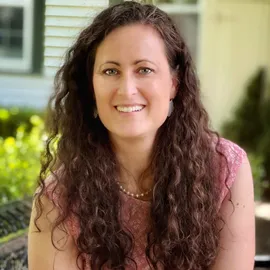 Amy DeBok, Agent in  - Compass