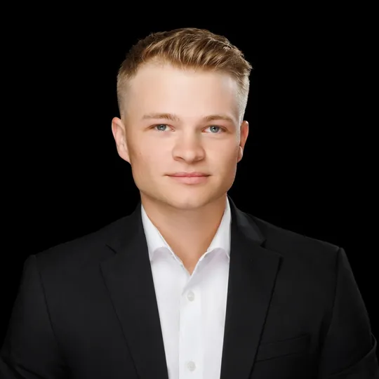 Trenton Hegel, Agent in  - Compass