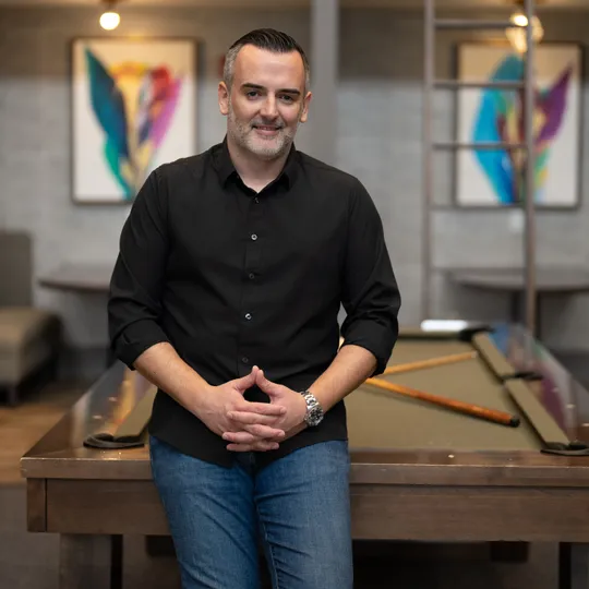 Arben Osmanaj, Agent in  - Compass