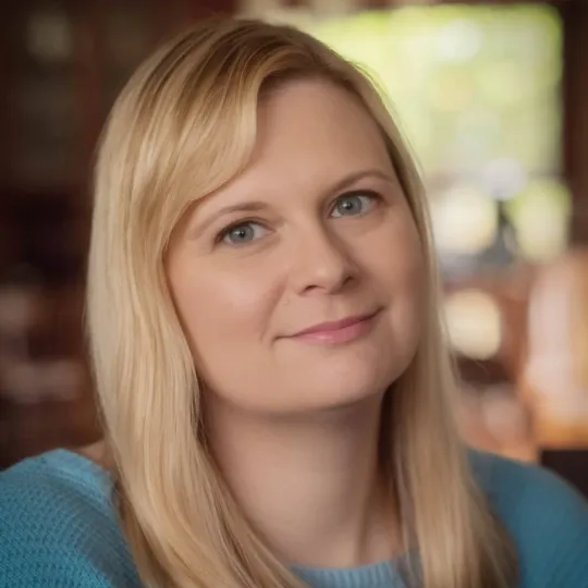 Sara Taylor, Agent in  - Compass