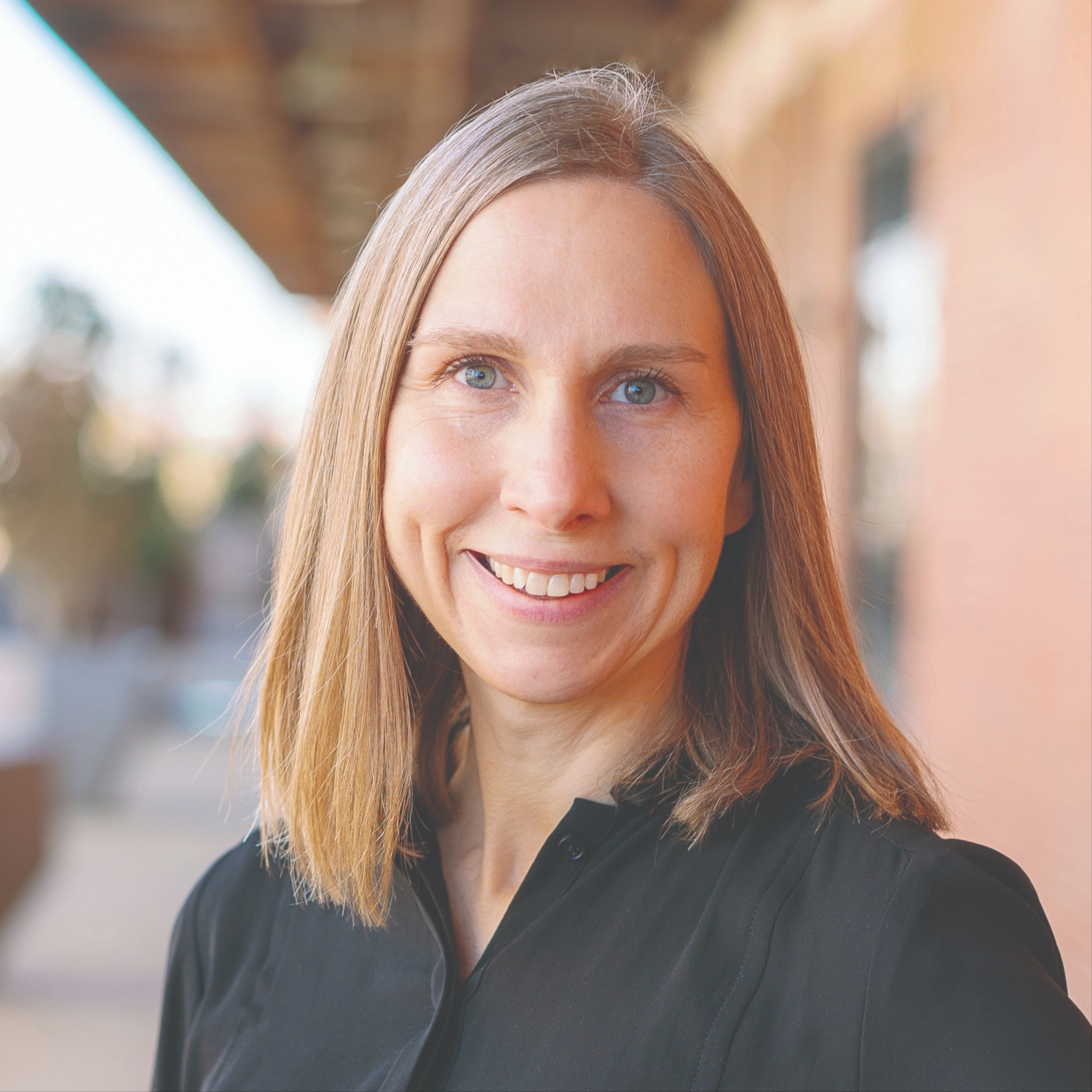 Headshot of Beth Lewis
