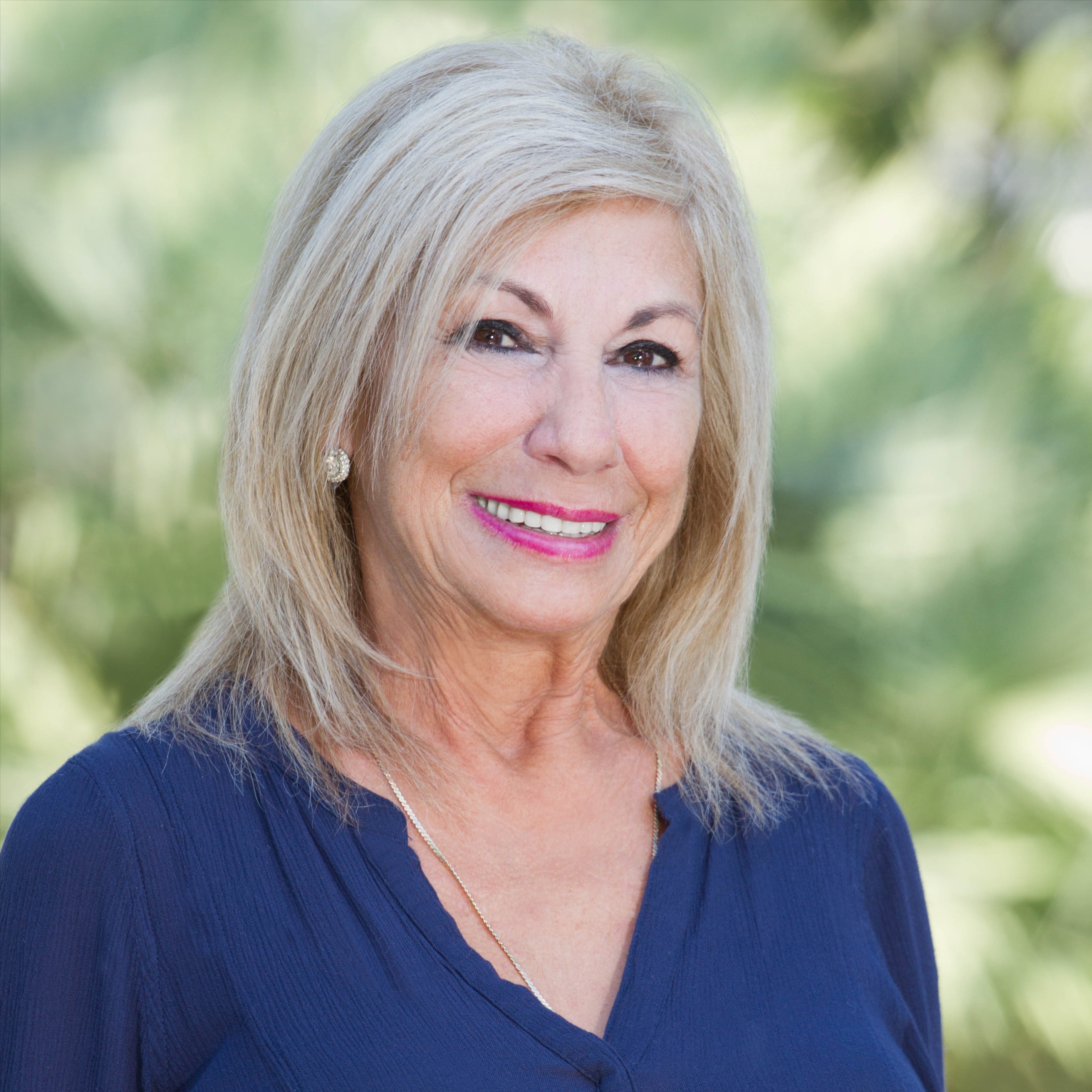 Headshot of Linda Fornataro