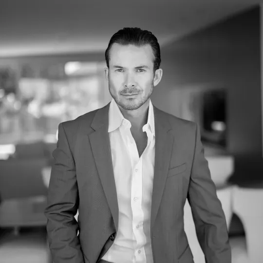 Alek Carrera, Agent in  - Compass