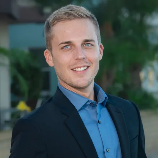 David Weis, Agent in  - Compass