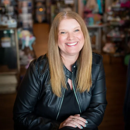 Liz Thompson, Agent in  - Compass