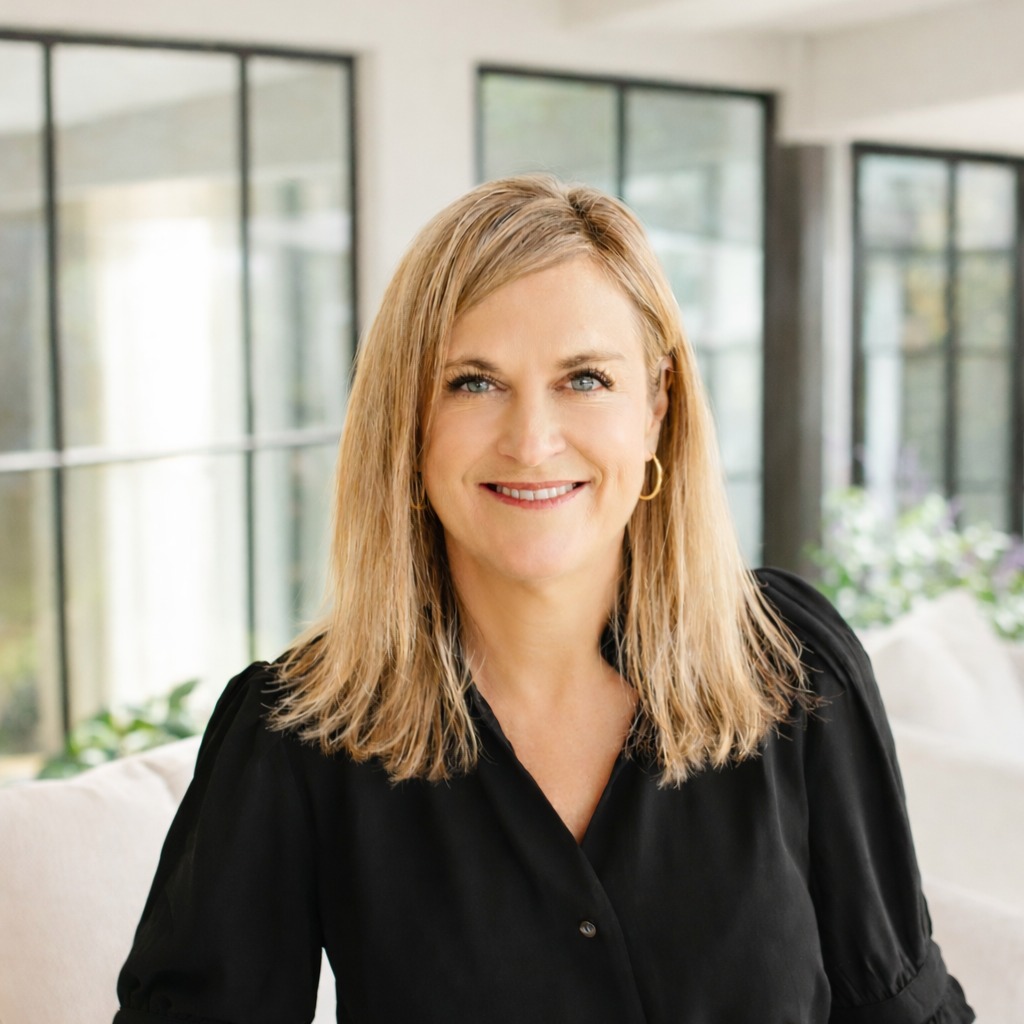 Headshot of Andrea Harlan