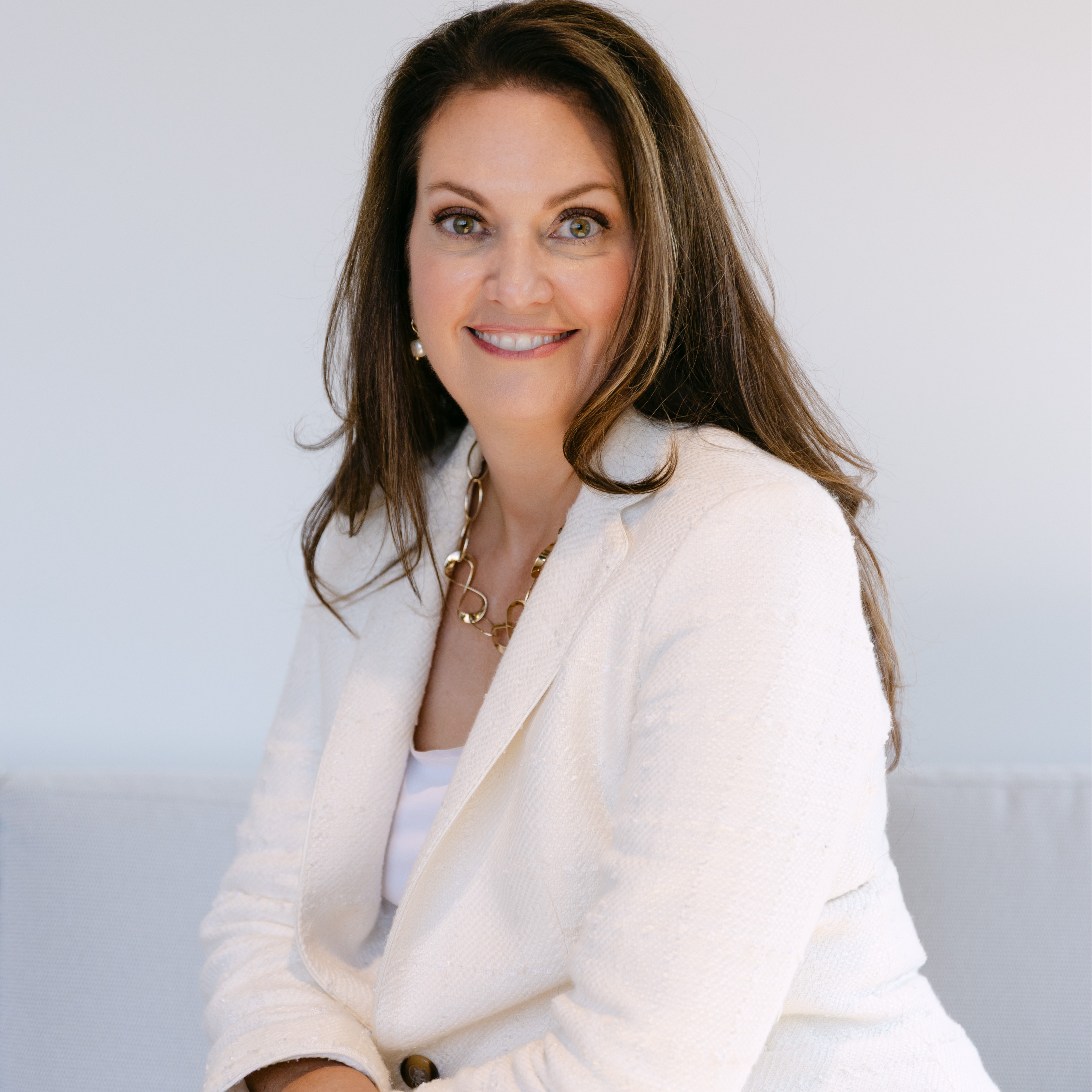 Headshot of Sabrina Robb