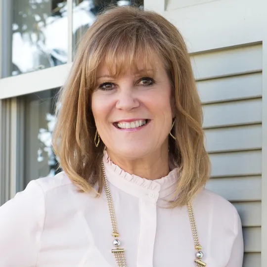 Glenda Bryan, Agent in  - Compass