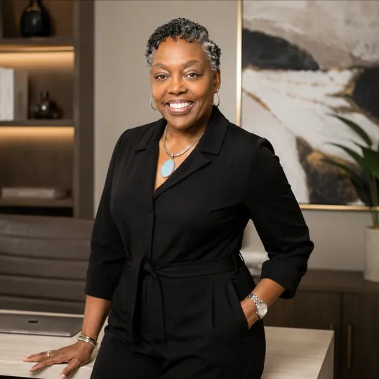 Karen Smith, Agent in  - Compass