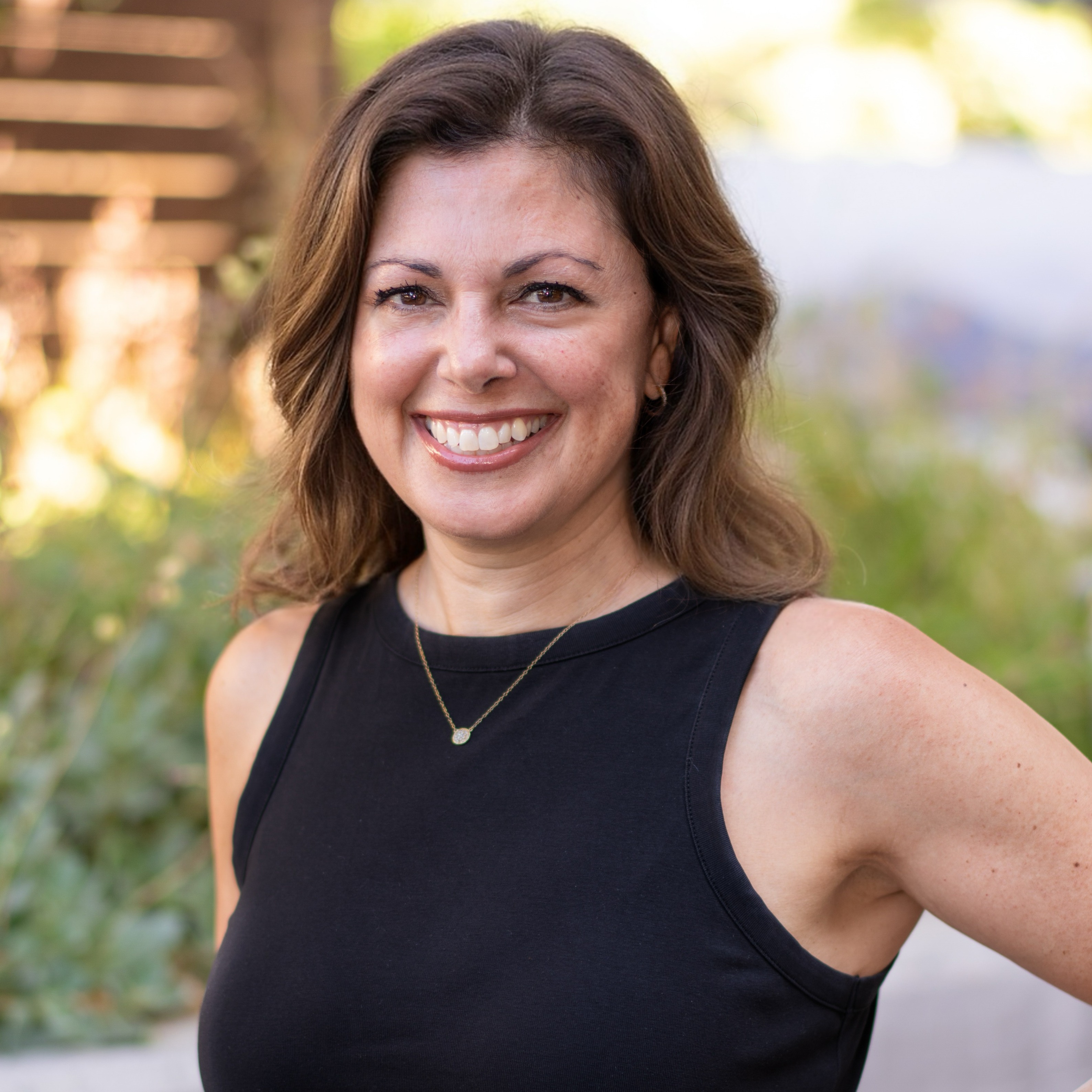 Headshot of Alicia Young