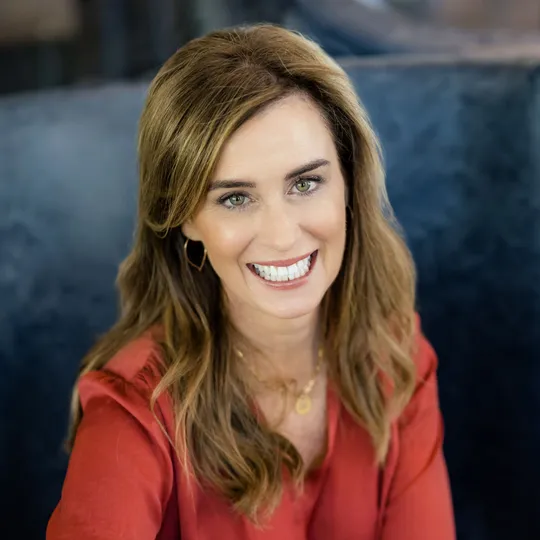 Lori Buecheler, Agent in  - Compass