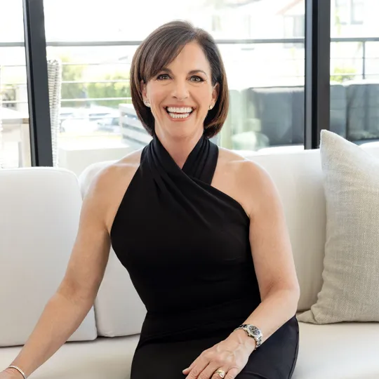 Lauren Forbes, Agent in  - Compass