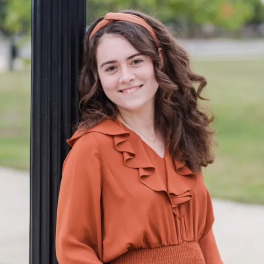 Lauren Edens, Agent in  - Compass