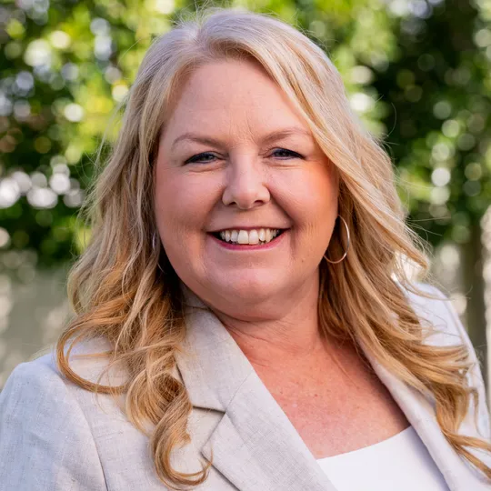 Deniese Ossey, Agent in  - Compass