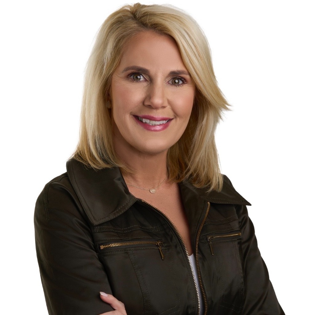 Headshot of Penny Schneithorst